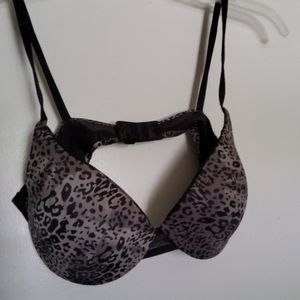 Maidenform leopard bra